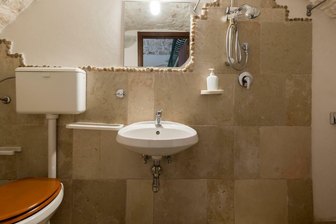 White Stone Flats & Studios Ostuni Rum bild